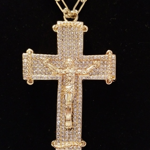 Hip Hop iced cross - Picture 3 of 8